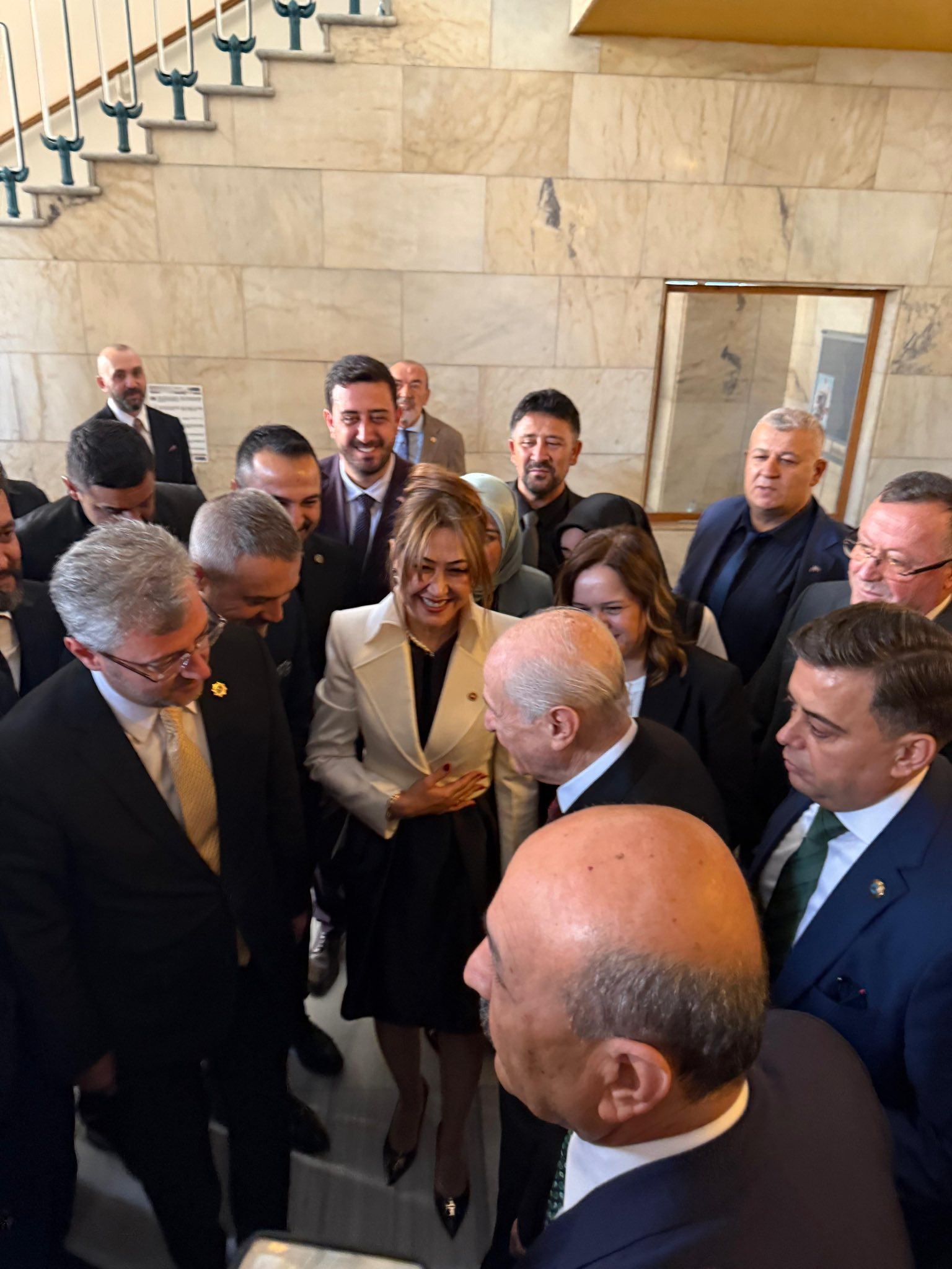 576379935 807893308767419 327823561152299753 N