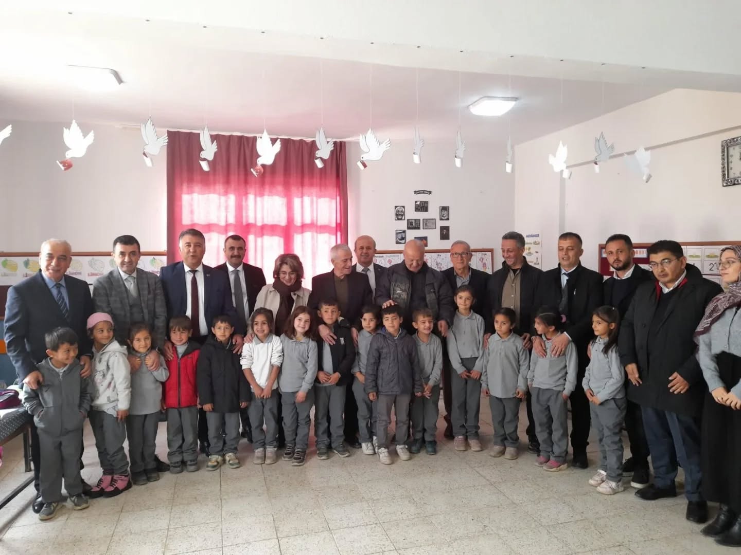 584402832 18186027631342651 8274744113565815523 N