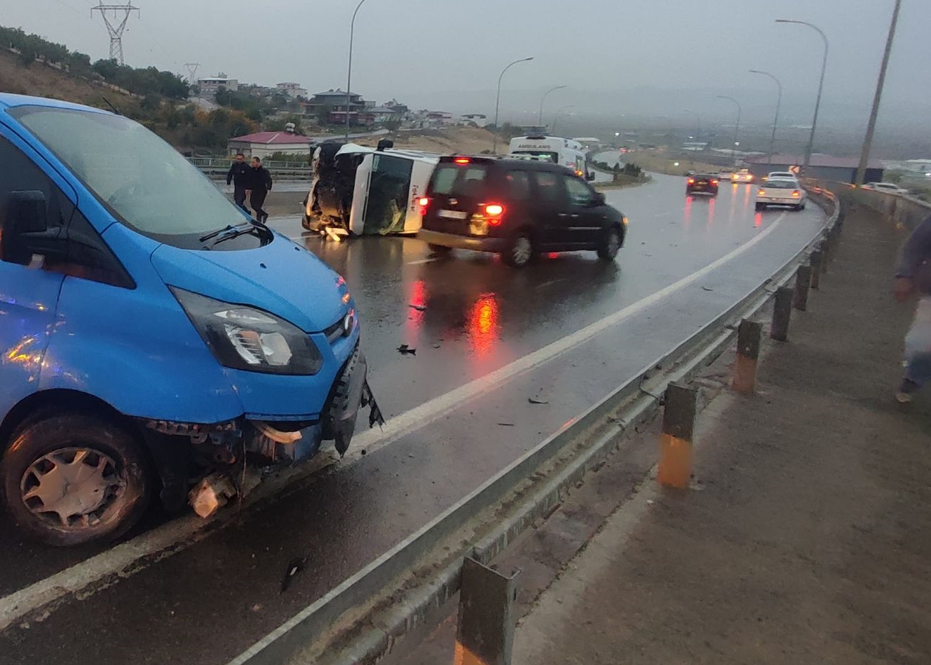 A A 20251111 39684293 39684291 K A H R A M A N M A R A S T A Z I N C I R L E M E T R A F I K K A Z A S I N D A 9 A R A C H A S A R G O R D U