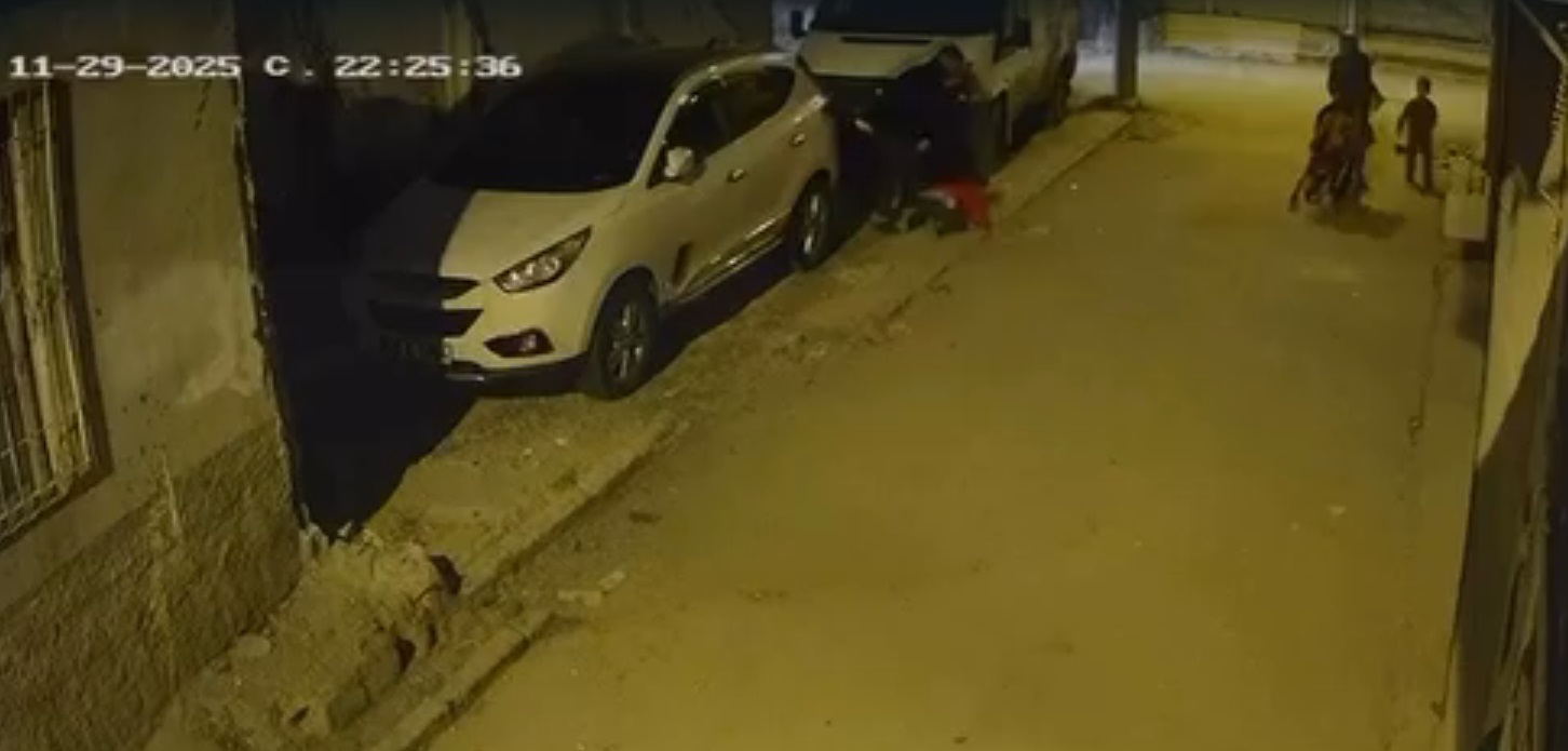 B A S I N I O T O M O B I L E C A R P T I G I K I Z I N I Y E R E F 1040348 309321