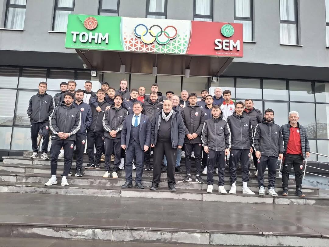 Erciyes 38 Fsk Maçı Sonrasında, Kayseri Gençlik Ve Spor İl Müdürü Sayın Ali İhsan Kabakçı’ya, Ta