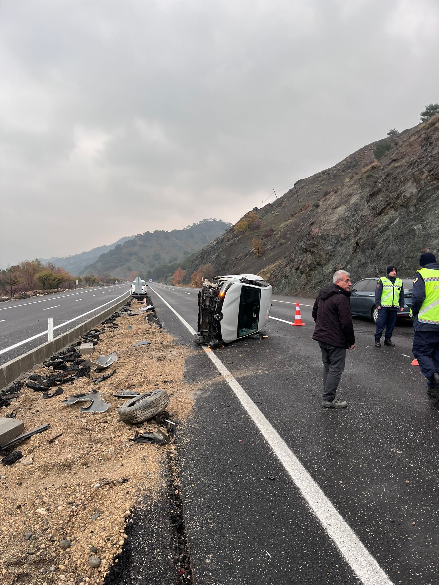 M A L A T Y A D A L A S T I G I P A T L A Y A N O T O M O B I L T A K 1051806 312102