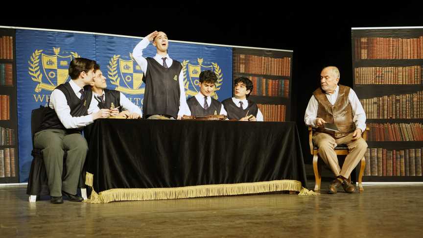 Ölü Ozanlar Derneği (6)