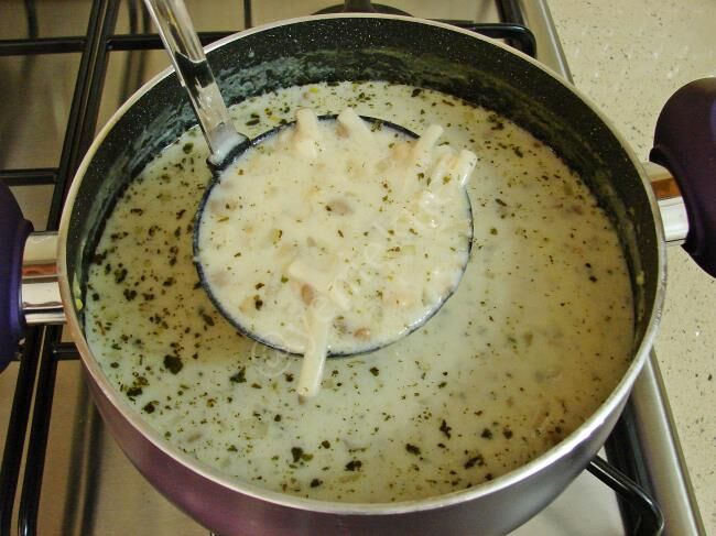 Tutmac Corbasi Resimli Yemek Tarifi(10)