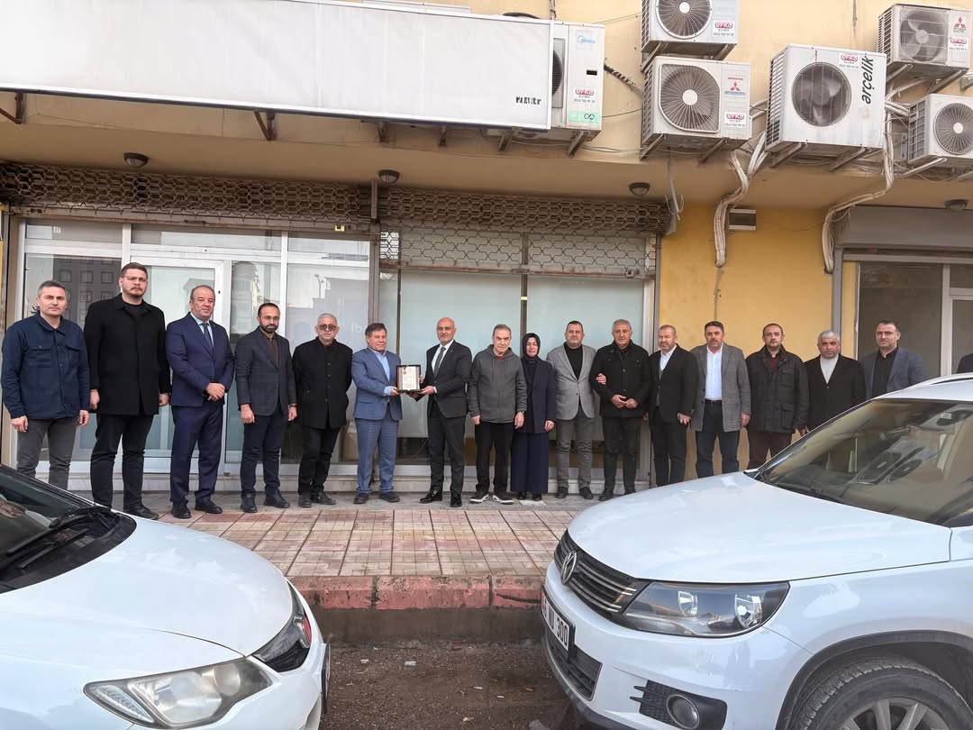 10 Ocak Çalışan Gazeteciler Günü Nedeniyle Ak Parti Kahramanmaraş İl Başkanı Muhammed Burak Gül, (1)