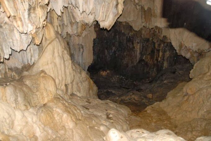 Bulut Deliği Mağarası