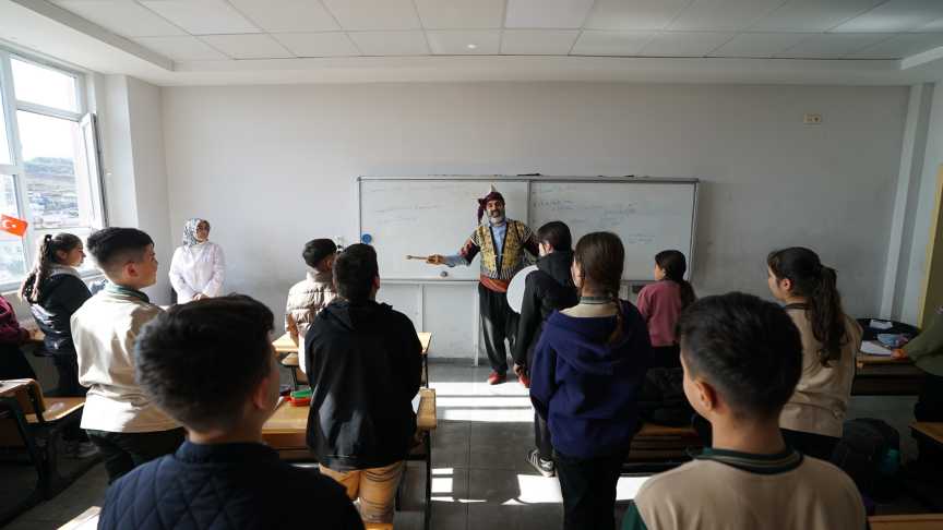 Çat Kapı Tiyatro Gösterisi (8)