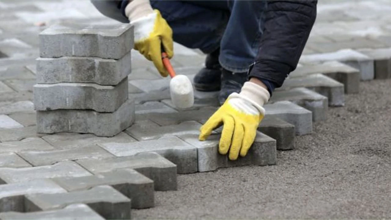 PARKE VE BORDÜR İŞLERİ YAPTIRILACAKTIR