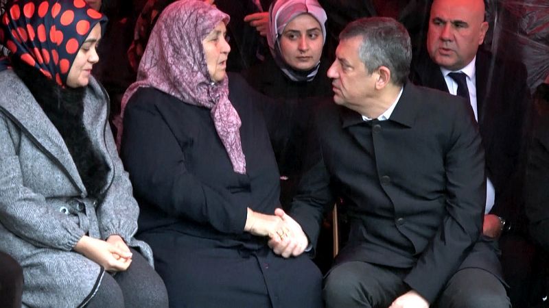 O Z G U R O Z E L K A H R A M A N M A R A S’ T A D E P R E M D E O L 1147746 340852