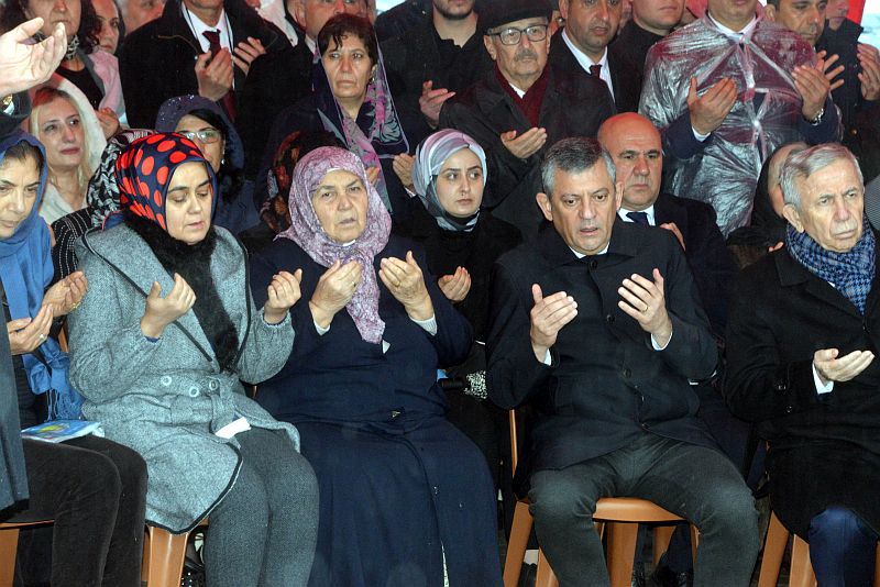 O Z G U R O Z E L K A H R A M A N M A R A S’ T A D E P R E M D E O L 1147754 340852