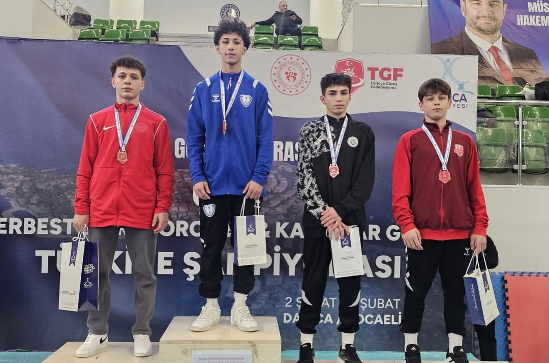 Büyükşehir’in Pehlivanları, Türkiye Güreş Şampiyonası’nda Kürsüde