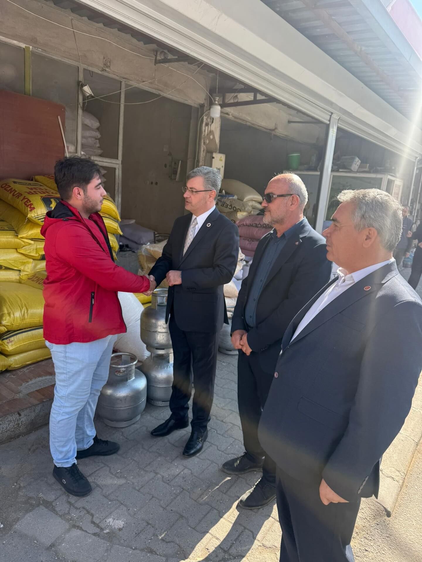 657534095 18313085053282339 8220956452798789685 N