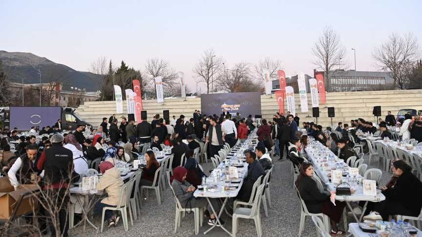 Gençlik İftarı (3)