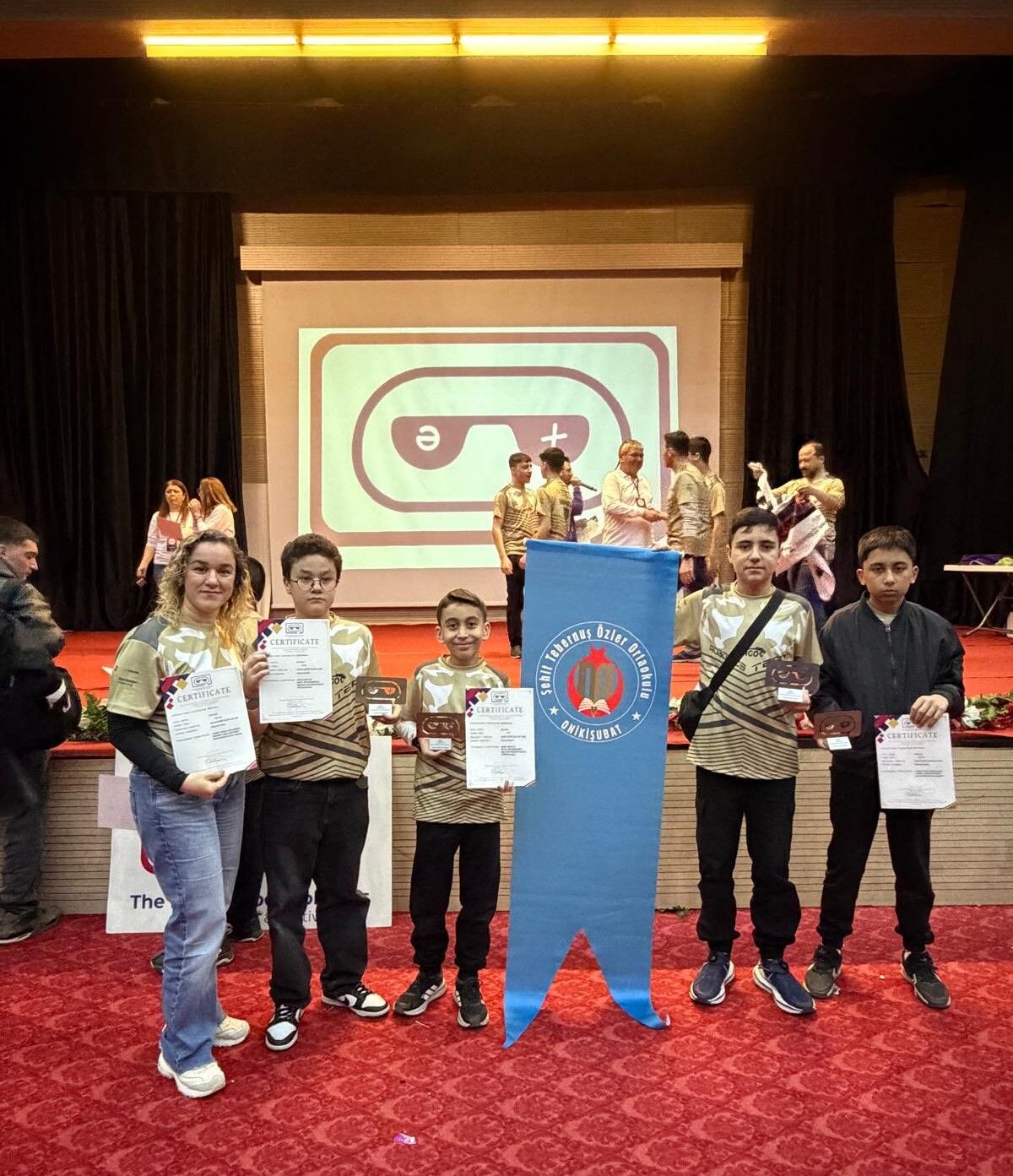 H Cl H A1Paw A Q L Xn