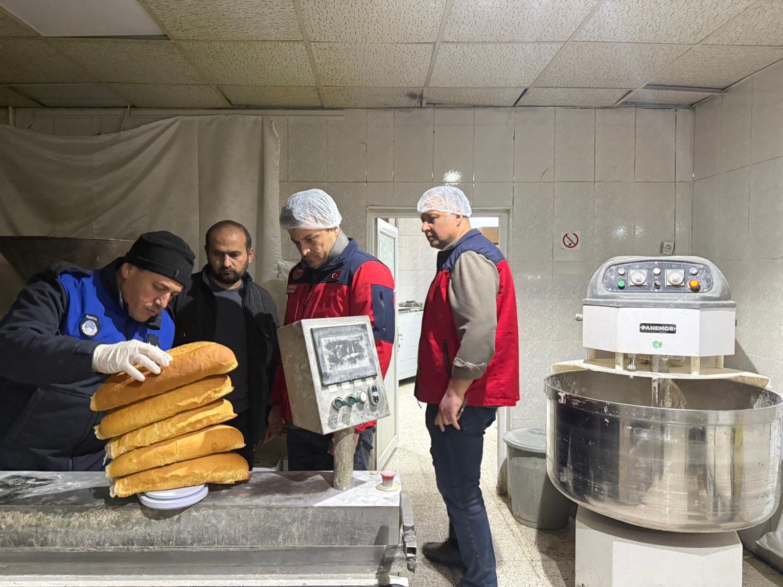 H Cuyv0E W I A Am6 L S