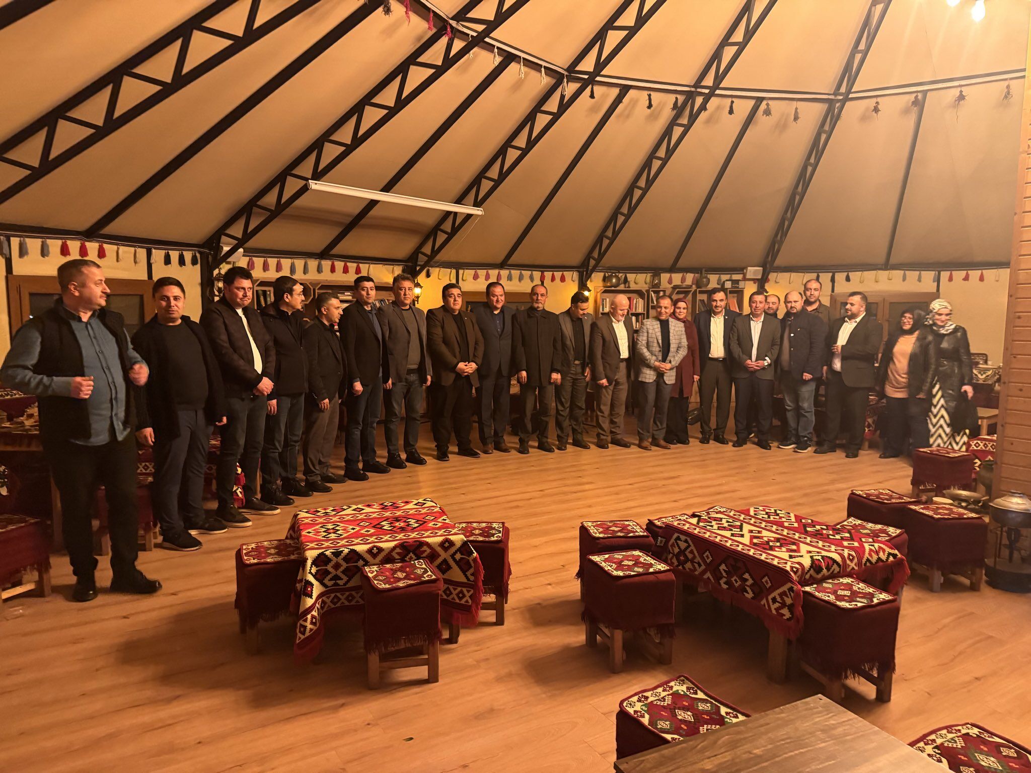 H E S Dq R7Bo A A H Euf