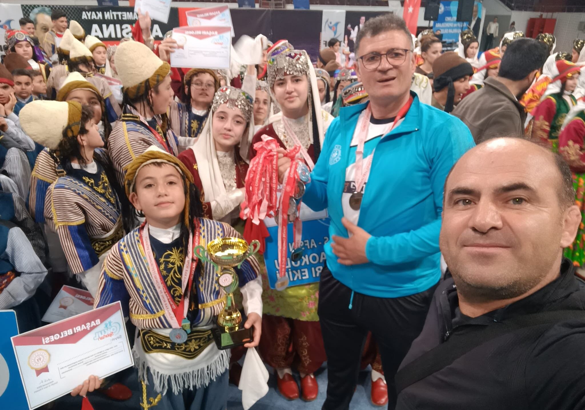 H Eki1 M X Q A A7Srv