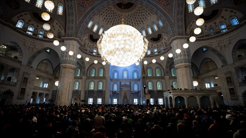 Thumbs B C B1Dd34F190Edb35450F90Daef60B8623-1