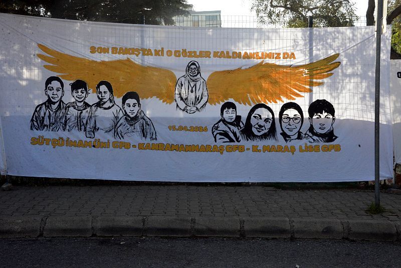 A Y S E R C A L I K O R T A O K U L U N D A S E S S I Z 23 N I S A 1273871 379161