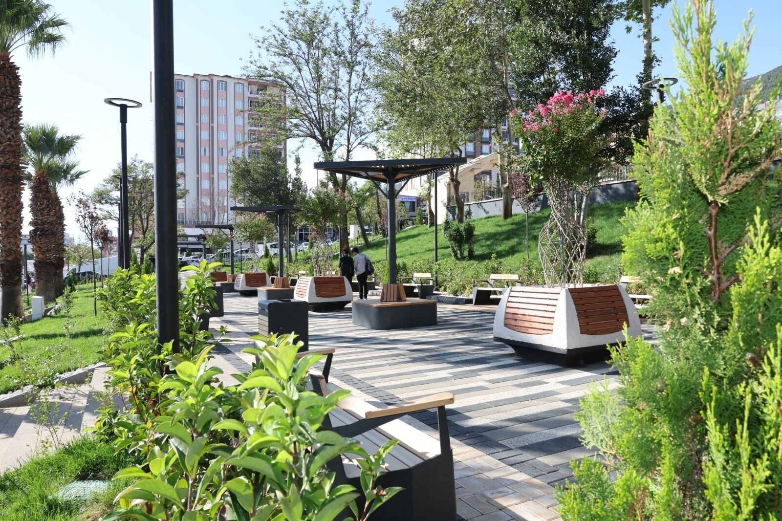 E59Fcb81 009C 405E B1F2 380F0A026438