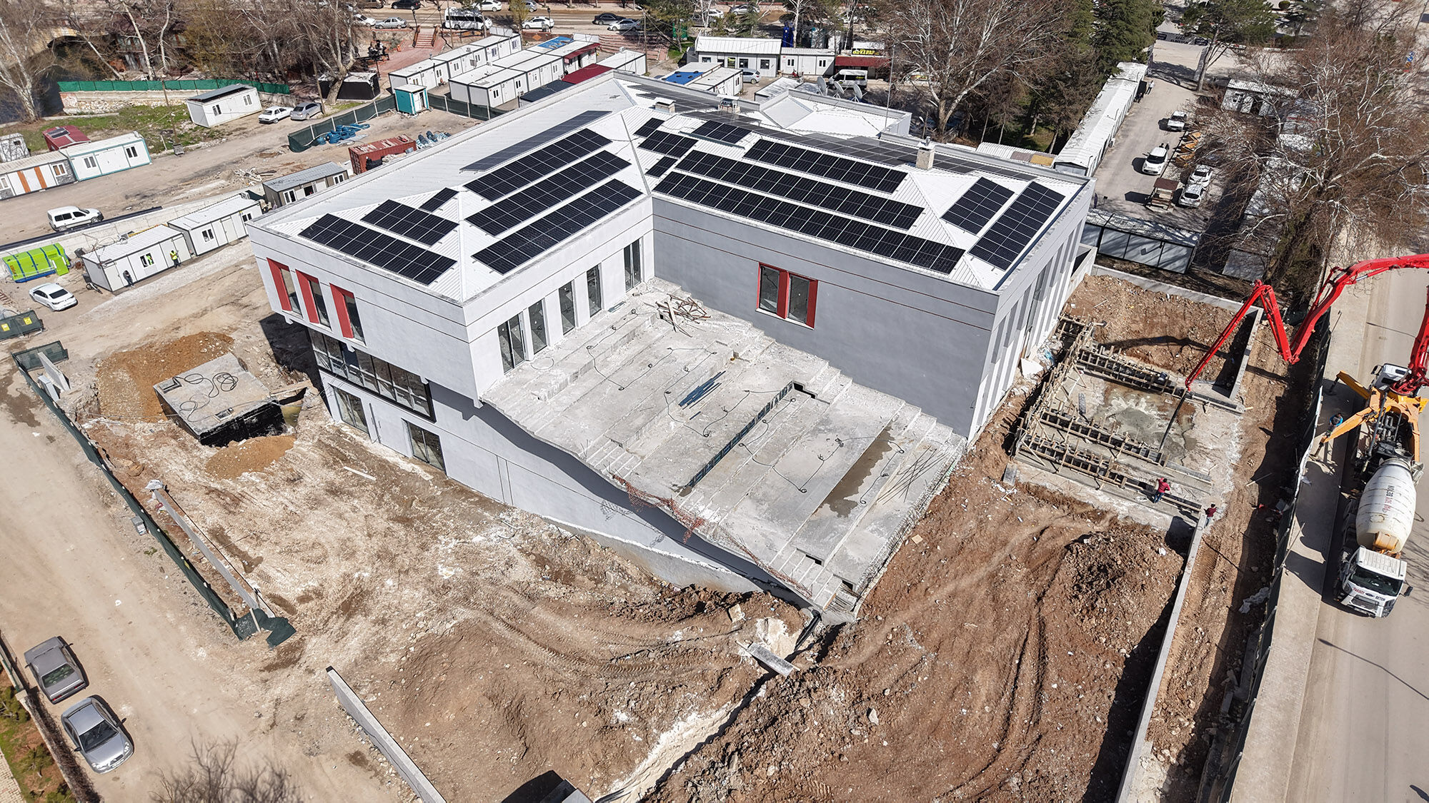 Elbitan İlçe Halk Kütüphanesi (1)