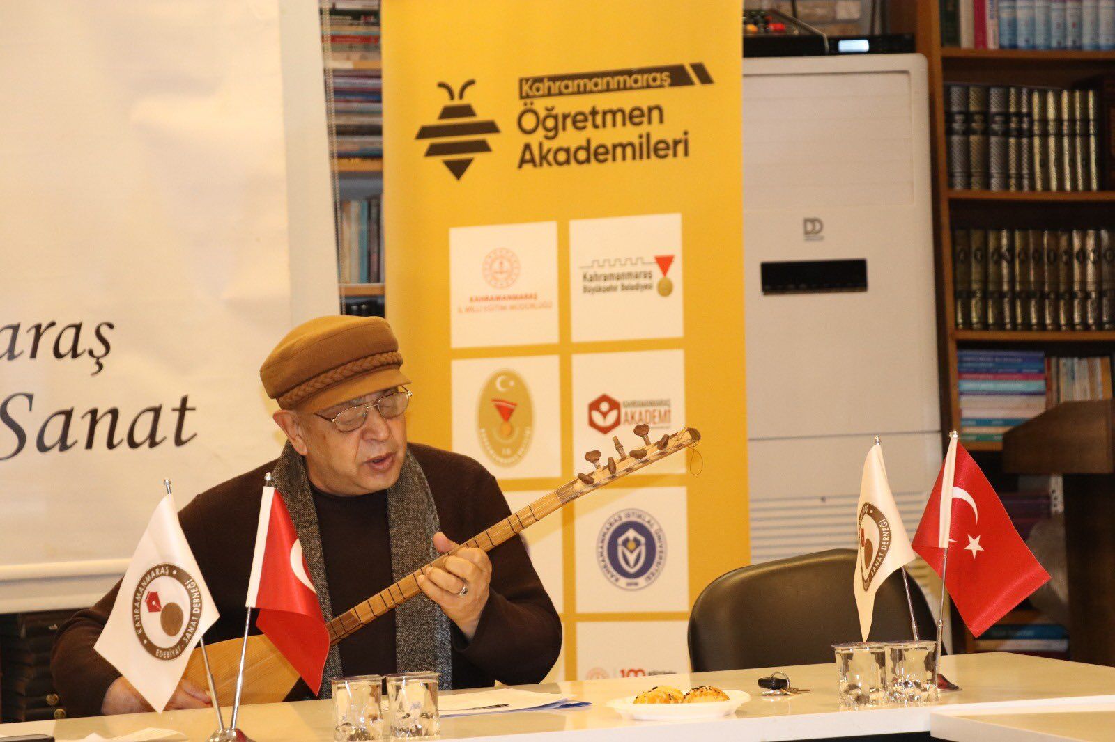 H E9B W Nuag A Ae1 B