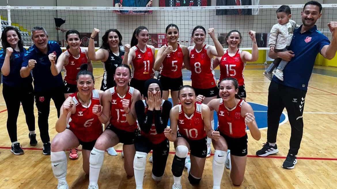 Kadın Voleybol Takımı (1)