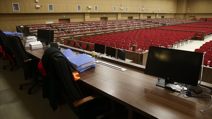 Öğretmenini bıçaklayarak öldüren lise öğrencisi hakkında 126 yıla kadar hapis istemi