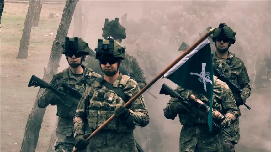 Thumbs B C C7434C42Bbae727Ffc0F75B6A0043016