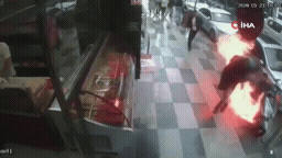 Marşa bastığı anda motoru alev aldı: O anlar kamerada