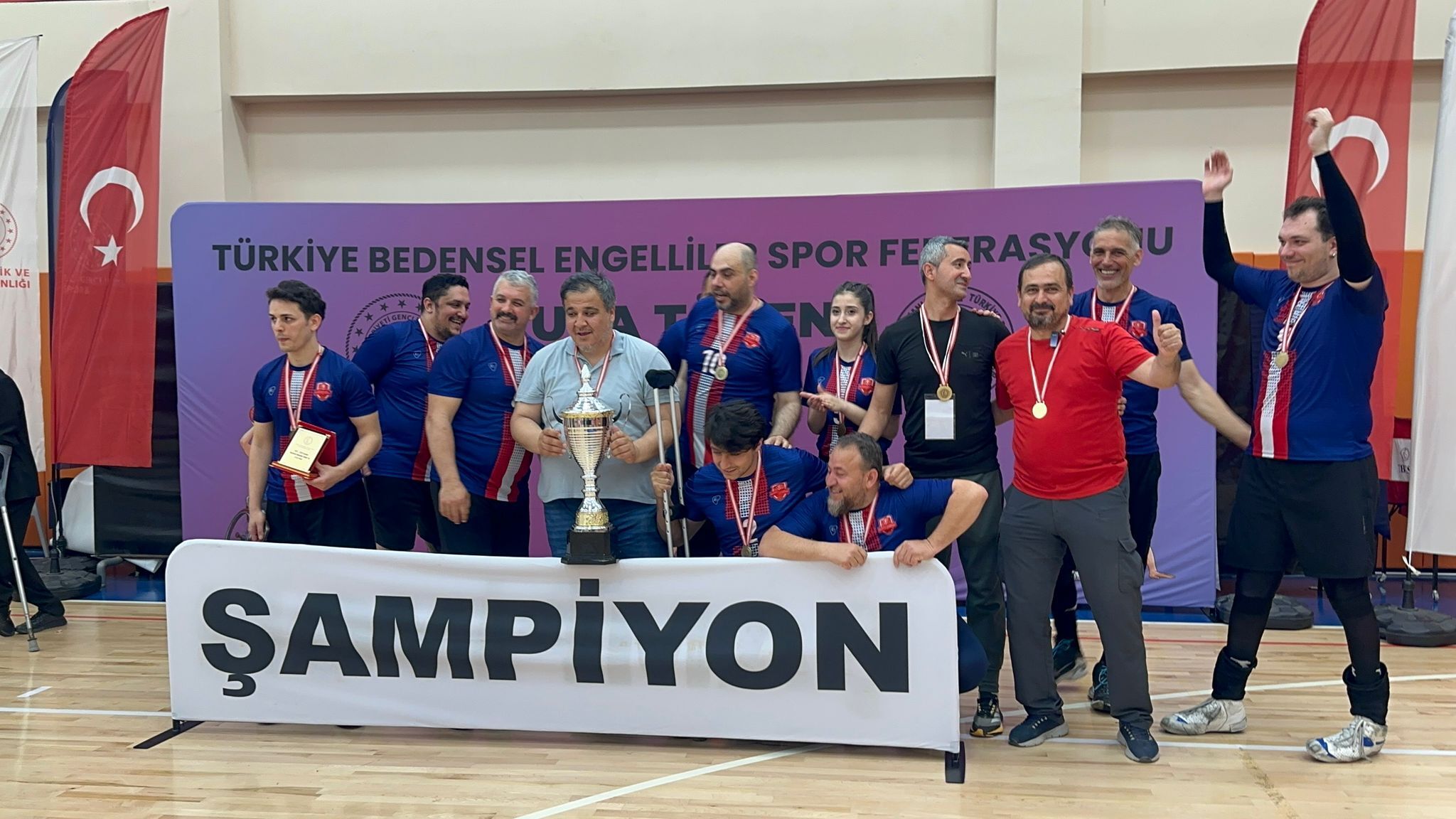 Oturarak Voleybol Takımı (1)