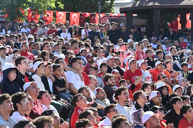 Milli Maç (6)