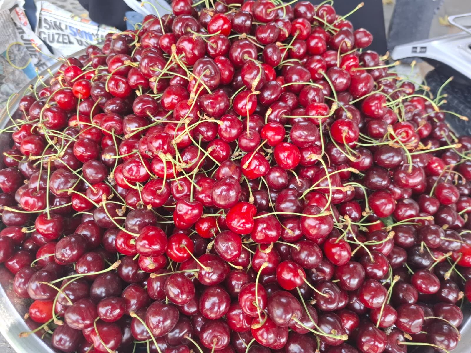 Kahramanmaraş’ta Kirazın fiyatı düştü