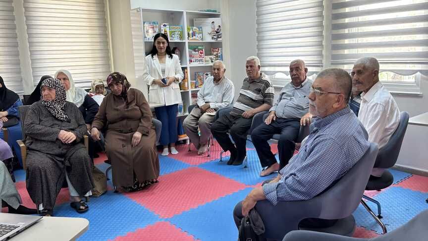 Yaşlılara Seminer (3)-1