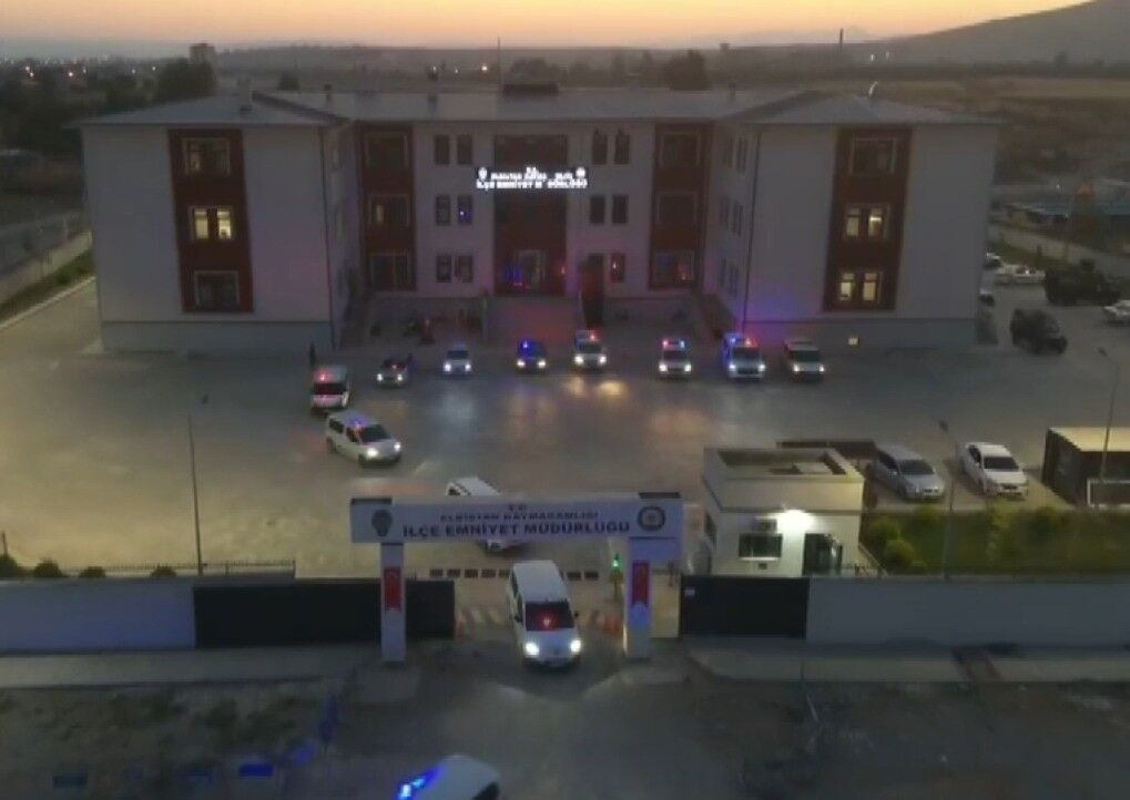 Kahramanmaraş'ta yasaklı madde ve silah operasyonlarında 4 şüpheli tutuklandı